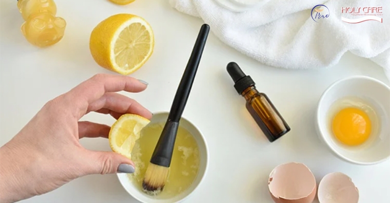 Chanh và lòng trắng trứng – làm sạch và kiểm soát dầu